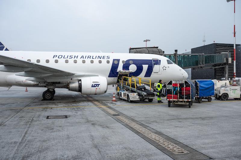 LOT polish airlines 737